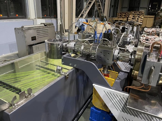 Polypropylen-gelockte künstliche Gras-Extruder-Einzelfaden-Verdrängungs-Maschine 10Mm